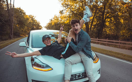 giveaways and discounts